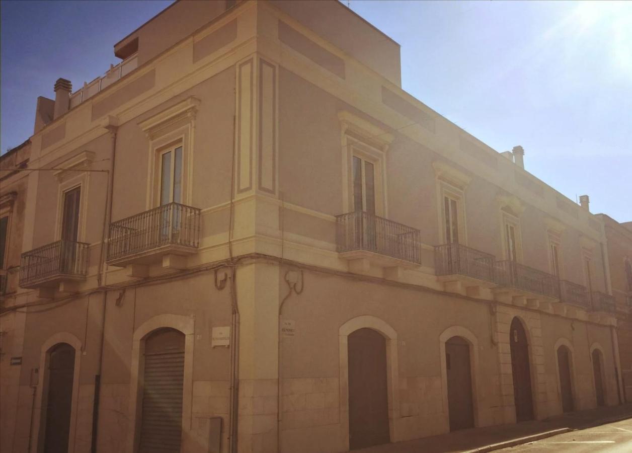 Palazzo Romanelli B&B 트라니 외부 사진